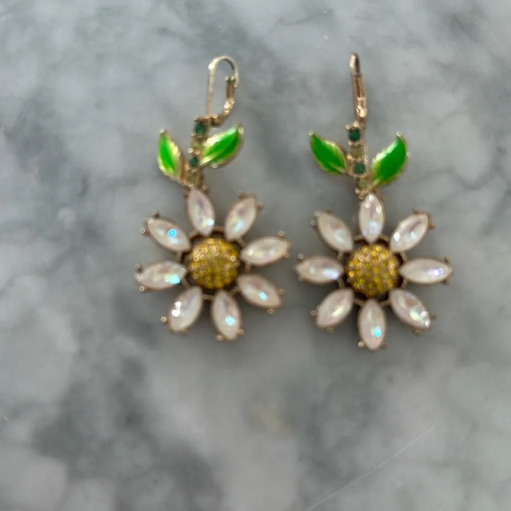Kate Spade earrings - Picture 1 of 2